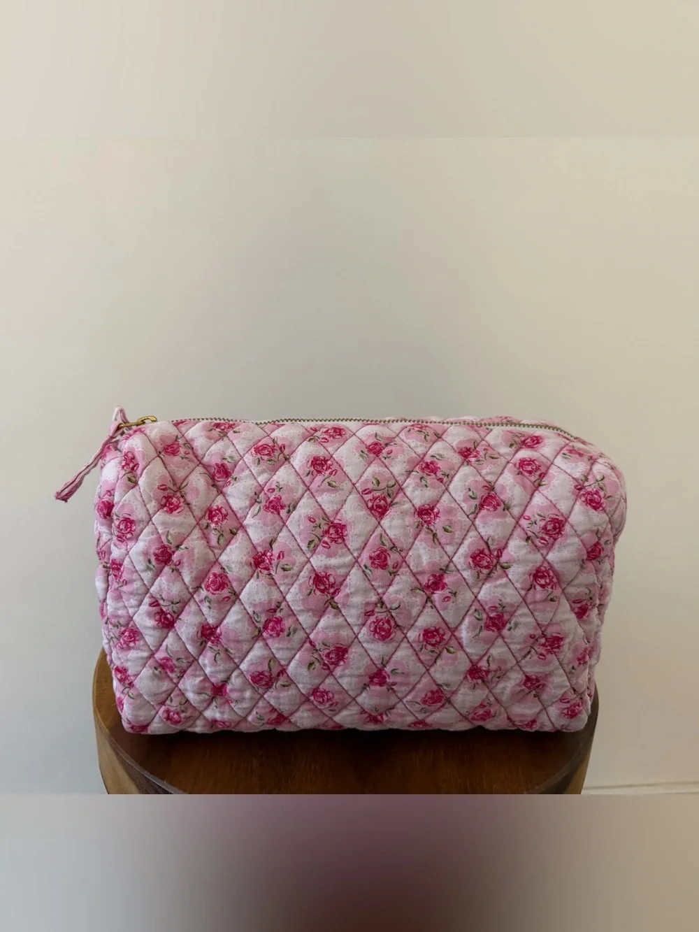 Love Shack Fancy Octavia Bag In Pink Divine
Quilted Romantic Cottagecore Floral - Picture 2 of 9